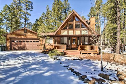 A-frame Cabin With Bbq, Deck And Fenced Backyard!