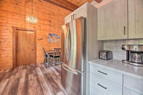 Dreamy Pinetop Log Cabin Golf, Hike And Ski!