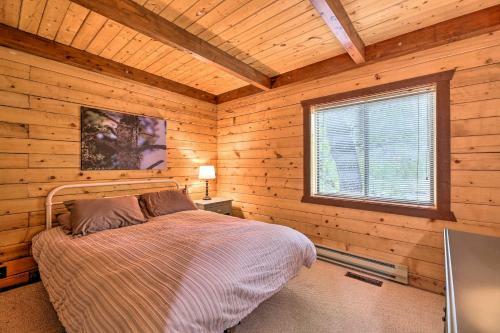 Dreamy Pinetop Log Cabin Golf, Hike And Ski!