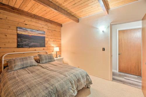 Dreamy Pinetop Log Cabin Golf, Hike And Ski!