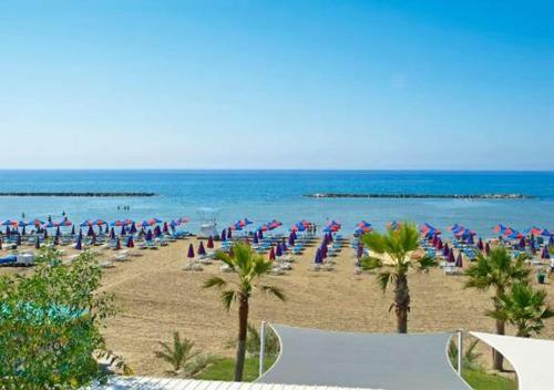 Apartamento Larnaca Bay Views