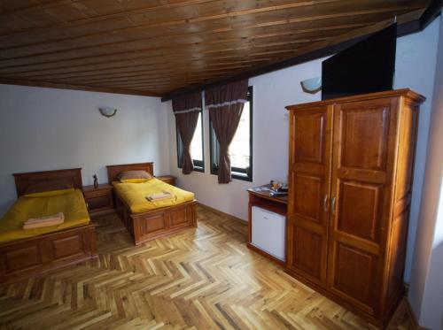 Hostal ????? ????