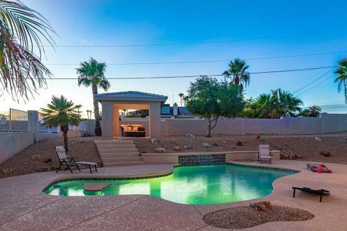 Resort Style Living W/ Pool, Spa, Games