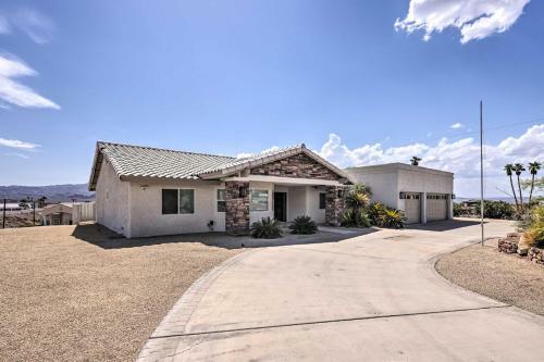 Desert Oasis With Pool 2 Miles To Lake Havasu!