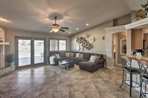 Lake Havasu City House With Jacuzzi And Fire Pit!