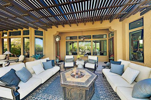 Mesa Villa Heated Pool, Fire Pit And Golfing!