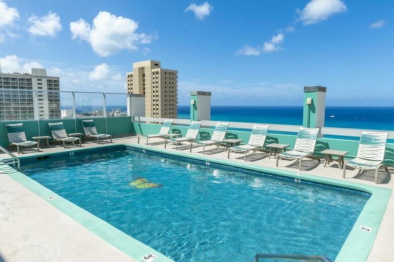 Hotel Aston Pacific Monarch