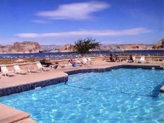 Hotel Lake Powell Resort