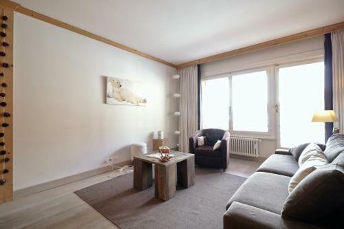 Apartment Combining Charm And Comfort