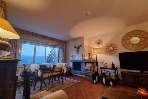 Apartamento Between Slopes And Golf Facing The Alps