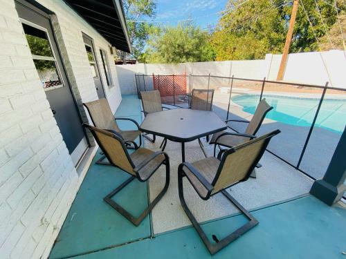 Amazing Mesa Home With Basement! Sleeps 18!