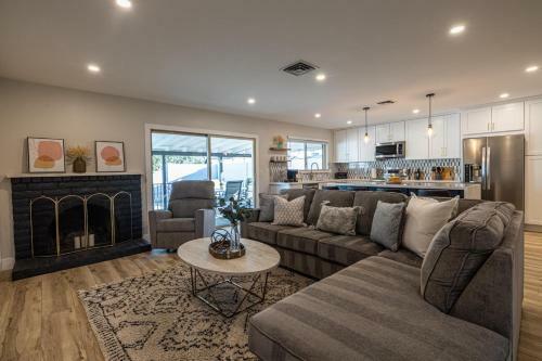 Mesa Gable Home