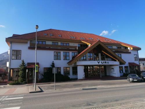 Yura Hotel ?eladn� - Wellness Zdarma