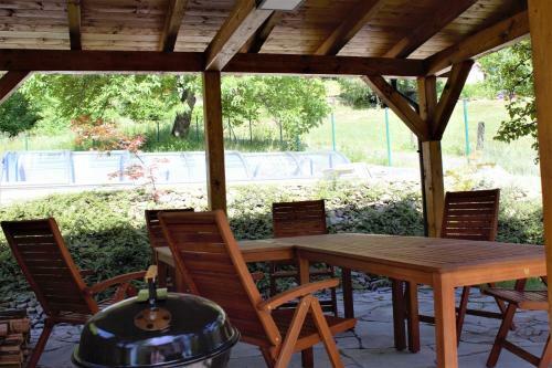 Hostal Vila Apalucha49 ?eladn� - 12 Osob