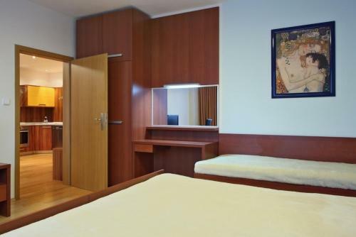 Apartm�ny ?eladn�