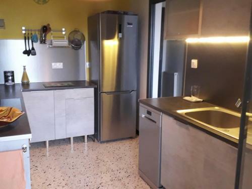 Maison Cap D'agde, 4 Pi�ces, 5 Personnes - Fr-1-607-65