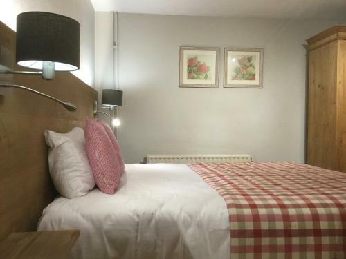 Hotel C�t� Cour
