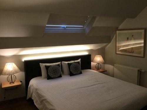 Hotel C�t� Cour