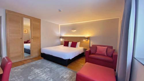 Hotel C�t� Cour