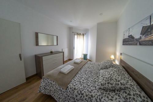Apartamento 4U Alojamento - Terra�o & Varanda