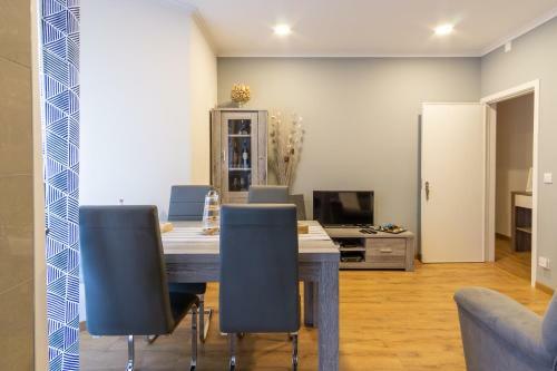 Apartamento 4U Alojamento - Terra�o & Varanda