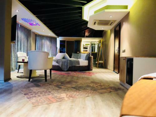 Velena Hotel