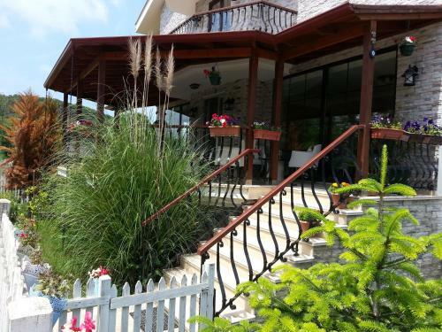 Velena Hotel