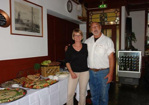 Hotel De Stadsboerderij/ Eetcaf� De Brabander