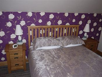 Bed & Breakfast Carnately Lodge
