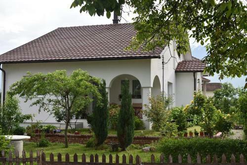 Green Paradise Villa