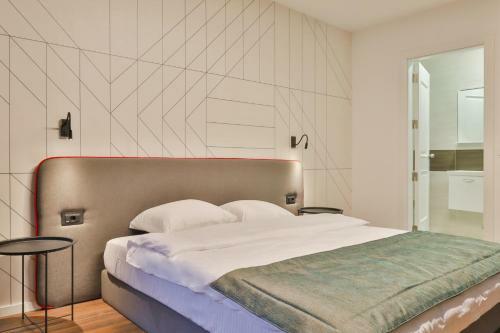 Benelux Hotel