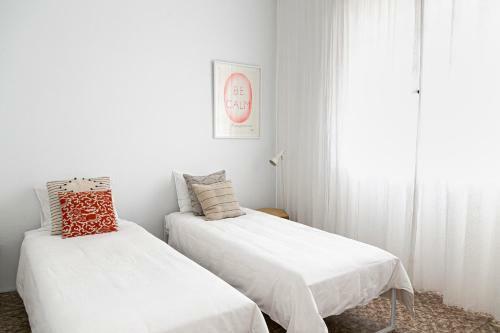 Luxury Modernist Design Townhouse With Garden