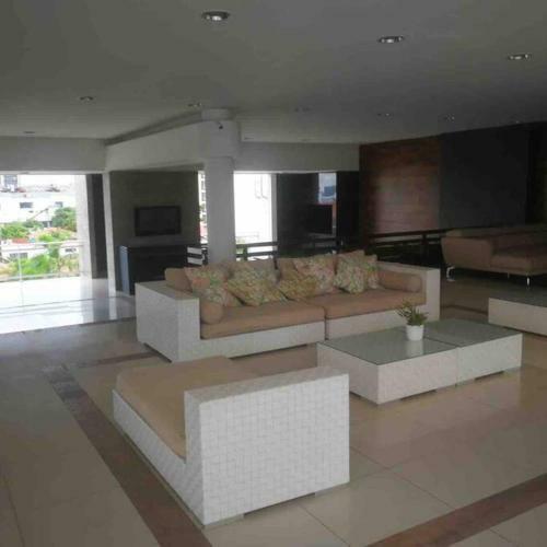 Apartamento Mono Ambiente de Lujo En Equipetrol- Onix 113