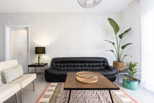 Home2book Charming Center Apartment Santa Cruz