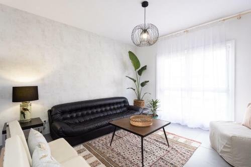 Home2book Charming Center Apartment Santa Cruz