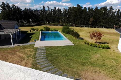 Agradable Villa Con Piscina