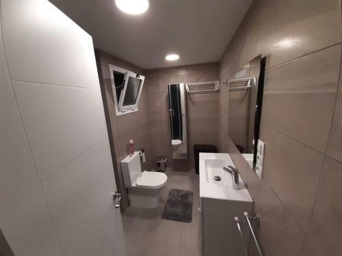 Apartamento Modern Huge Appartement, Just 100 M From The Beach