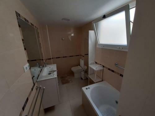 Apartamento Modern Huge Appartement, Just 100 M From The Beach