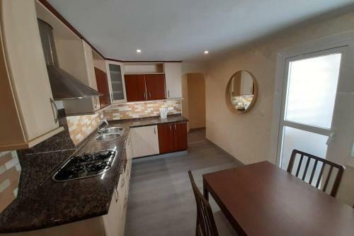 Apartamento Modern Huge Appartement, Just 100 M From The Beach