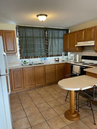 Apartamento Edif�cio Vista Verde - Oakland - Zona 10