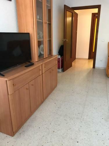Inviting 2-bed Apartment In Sax Historical Spain