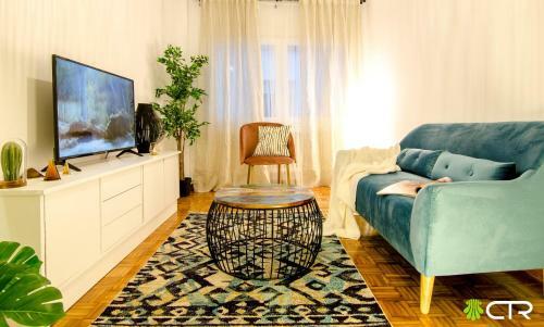 Chic Apartment Downtown - Ctr
