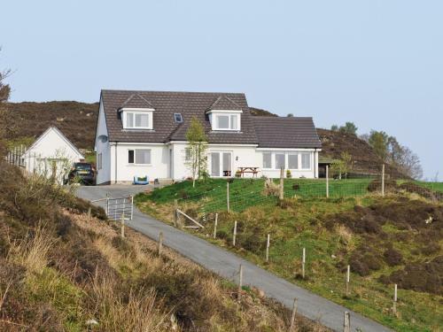 Taigh An Tuath