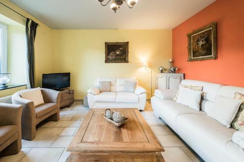 Beautiful 3-bedroom Home With Sauna In Quiet Area