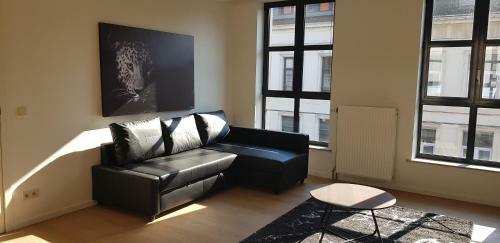 Luxury New Apartment Near The Center