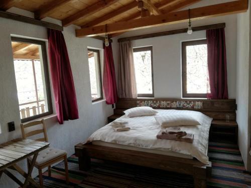 Hostal Guest House Elena