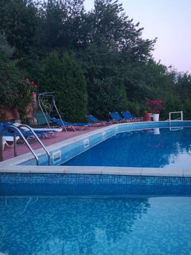 Seaview Apartment Complex Karia