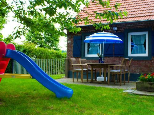 Beautiful Holiday Home In Nederweert-eind With Private Garden
