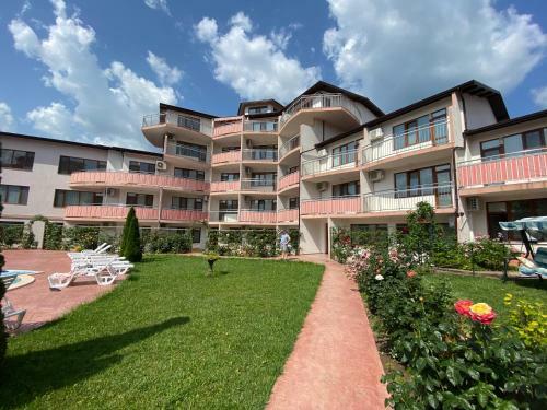Apartments In Complex Raduga