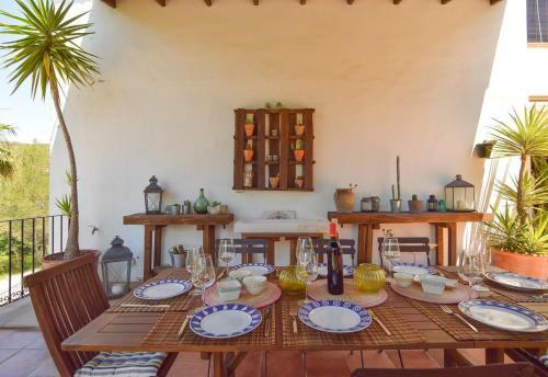 Villa Lola
